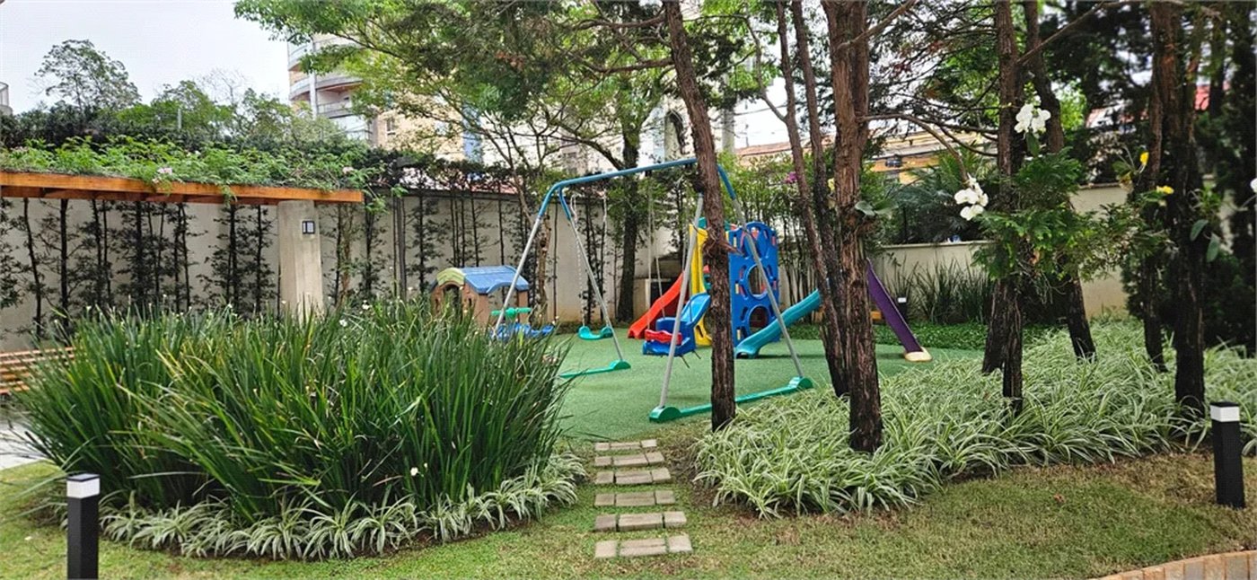 Apartamento à venda com 3 quartos, sendo 2 suítes, em Pinheiros, São Paulo, SP