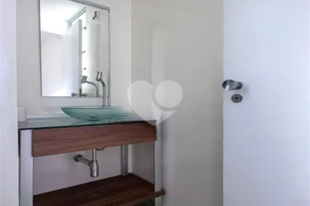 Apartamento à venda com 3 quartos, sendo 1 suíte,  em Cerqueira César, São Paulo, SP