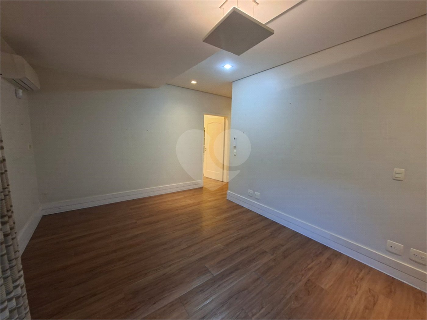 Casa à venda com 2 quartos, sendo 1 suíte, em Planalto Paulista, São Paulo, SP