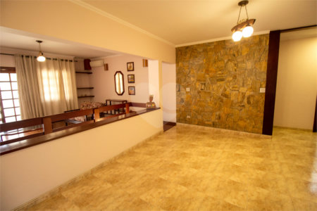 Casa à venda com 3 quartos, sendo 1 suíte, em Jardim Flórida, São Roque, SP
