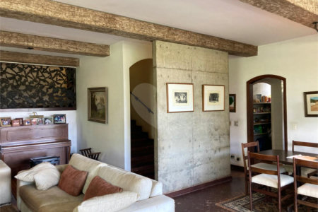 Casa à venda com 5 quartos, sendo 2 suítes, em Jardim Marajoara, São Paulo, SP