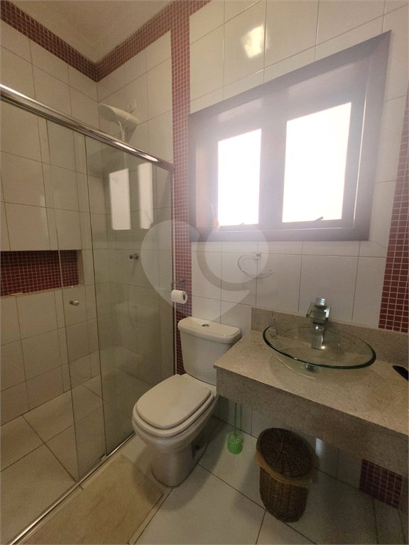 Casa para alugar com 5 quartos, sendo 2 suítes,  no condomínio Alpes de Caieiras, Caieiras - SP