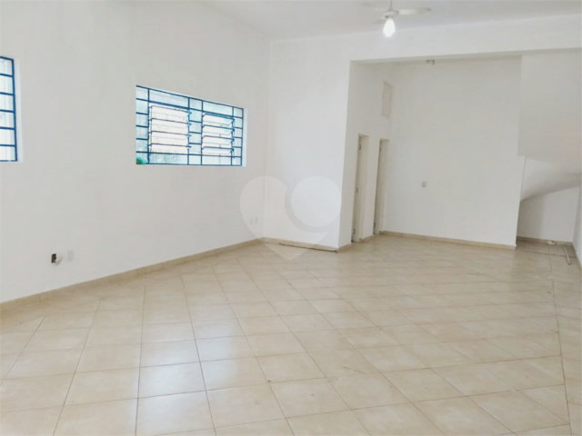 Prédio à venda em Santana, São Paulo, SP