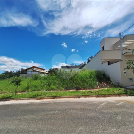 Terreno à venda com 1 suíte em Pinheirinho, Vinhedo, SP