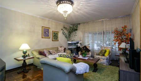 Sobrado à venda com 3 quartos, sendo 1 suíte,  em Vila Mascote, São Paulo, SP