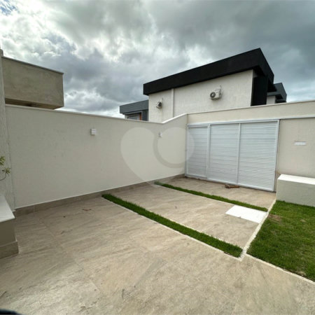 Casa à venda com 2 quartos, sendo 1 suíte, em Guriri, Cabo Frio, RJ