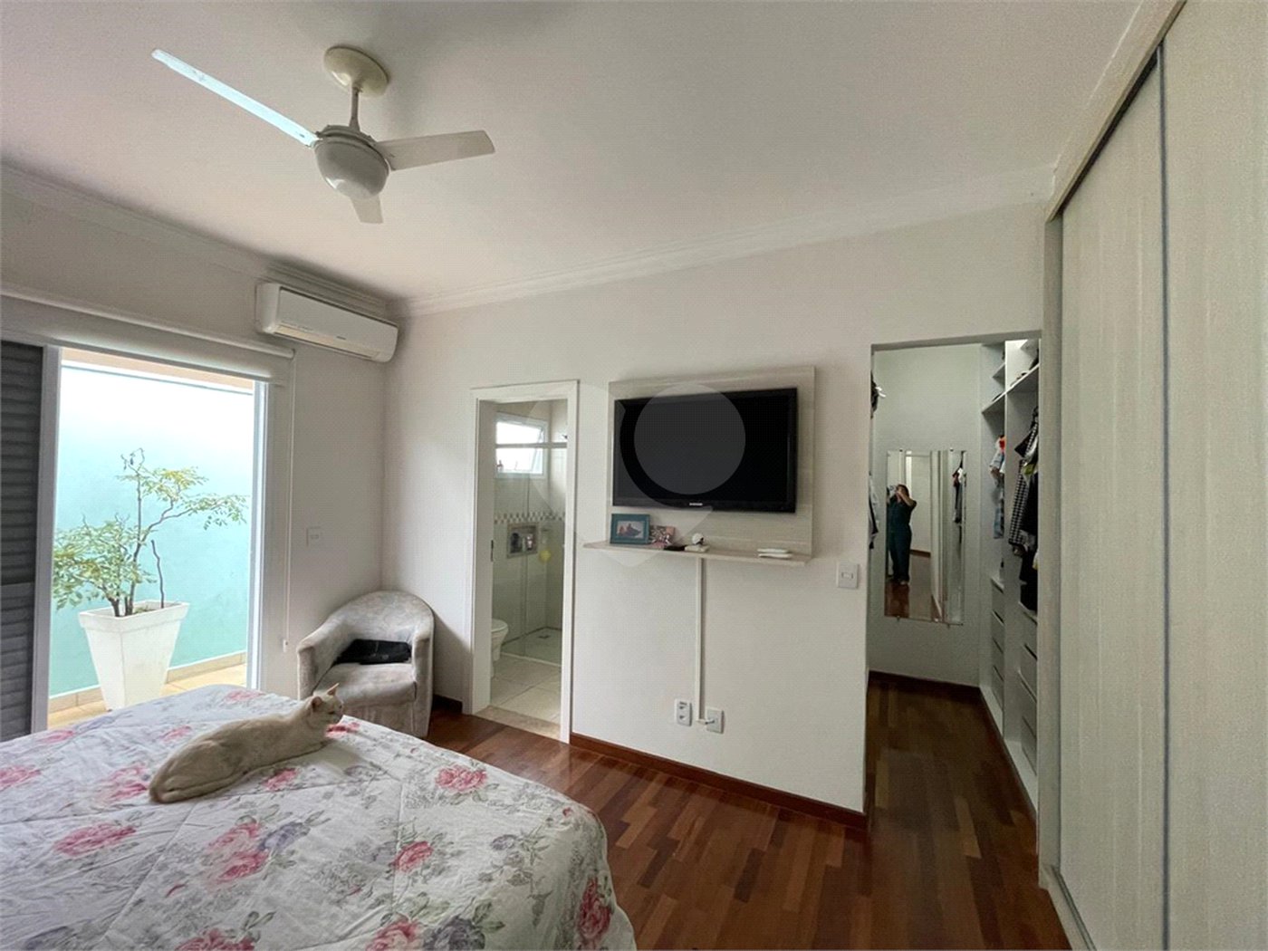 Casa à venda com 3 quartos, sendo 1 suíte,  em Picollo Villaggio, Louveira, SP