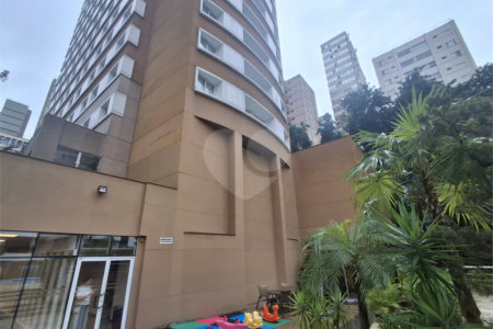 Apartamento à venda ou para alugar com 1 quarto em Cerqueira César, São Paulo, SP