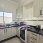 Casa à venda com 4 quartos, sendo 1 suíte,  no condomínio Portobello Sorocaba, Sorocaba - SP