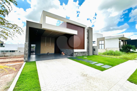 Casa à venda com 3 suítes no condomínio Villa Jardim, Cuiabá - MT