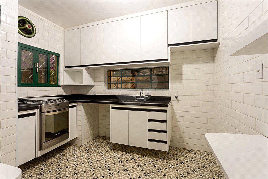 Casa à venda com 3 quartos, sendo 1 suíte, em Chácara Santo Antônio, São Paulo, SP