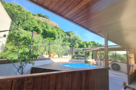 Casa de Vila à venda com 3 quartos, sendo 2 suítes,  em Tijuca, Rio de Janeiro, RJ