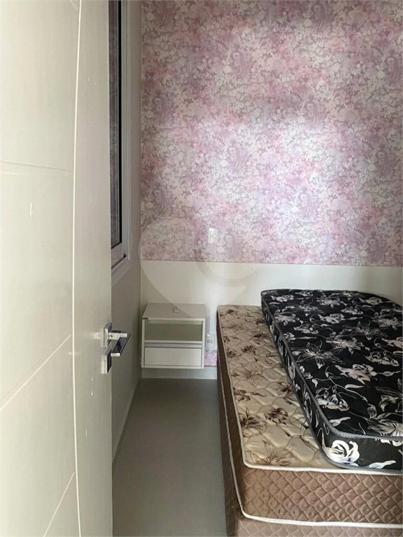 Casa à venda com 4 quartos, sendo 3 suítes, no condomínio Brisa 1, Mogi das Cruzes - SP