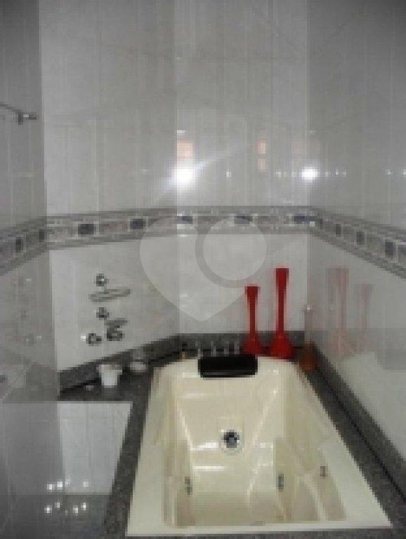 Sobrado à venda com 4 suítes em Barro Branco (zona Norte), São Paulo, SP