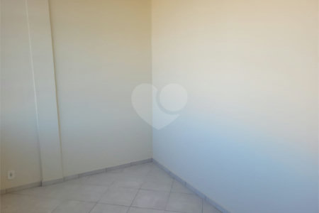 Apartamento à venda com 2 quartos no Centro, Cabo Frio, RJ