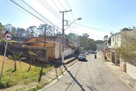 Casa à venda com 3 quartos em Jardim Indaiá, Poá, SP