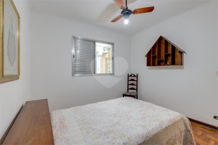 Casa de Vila à venda com 3 quartos, sendo 1 suíte, em Granja Julieta, São Paulo, SP