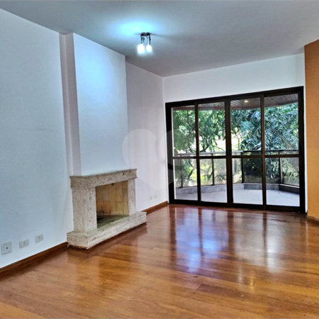 Apartamento à venda com 4 quartos, sendo 2 suítes,  em Indianópolis, São Paulo, SP