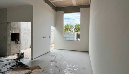 Casa à venda com 3 quartos, sendo 1 suíte,  em Bela Vista da Lagoa, Três Lagoas, MS