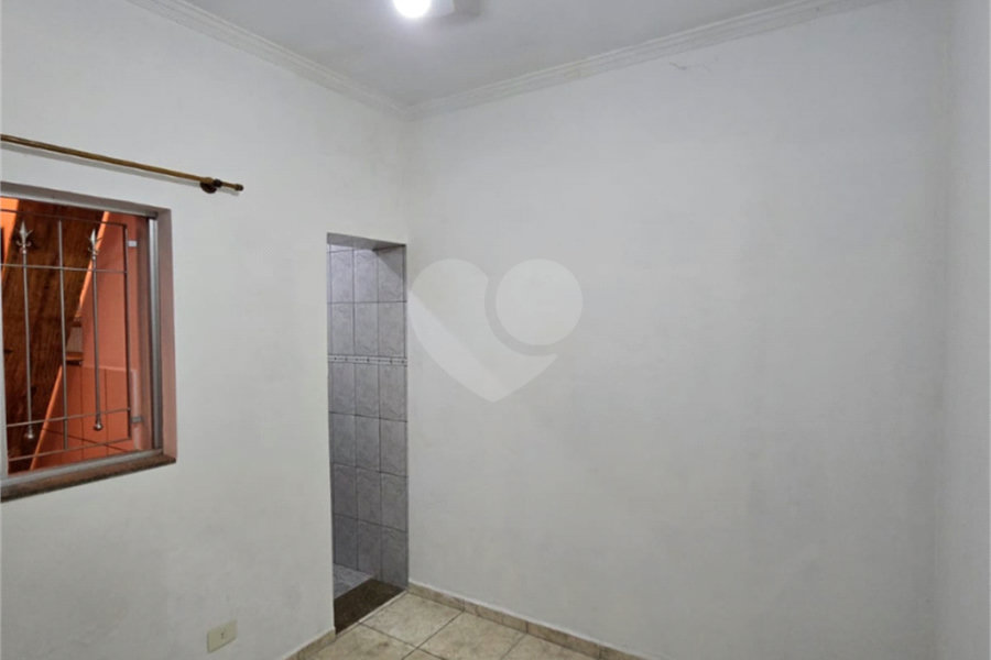 Casa à venda com 3 quartos, sendo 1 suíte, em Vila Pereira Cerca, São Paulo, SP