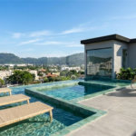 Casa à venda com 4 suítes no condomínio Residencial Green Ville, Rio de Janeiro - RJ