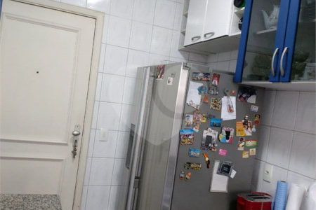 Apartamento à venda com 3 suítes em Vila Regente Feijó, São Paulo, SP