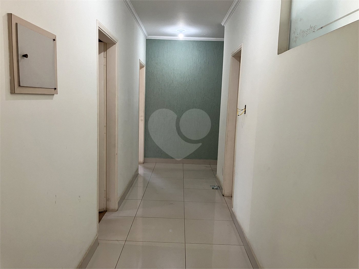 Casa Térrea à venda com 4 quartos, sendo 2 suítes, em Jardim Santa Rosália, Sorocaba, SP