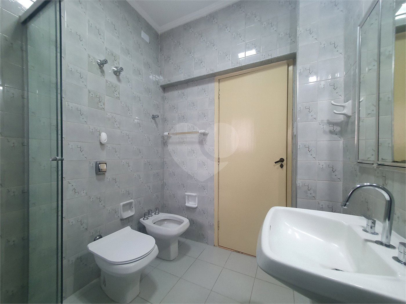 Apartamento para alugar com 2 quartos, sendo 1 suíte,  em Higienópolis, São Paulo, SP