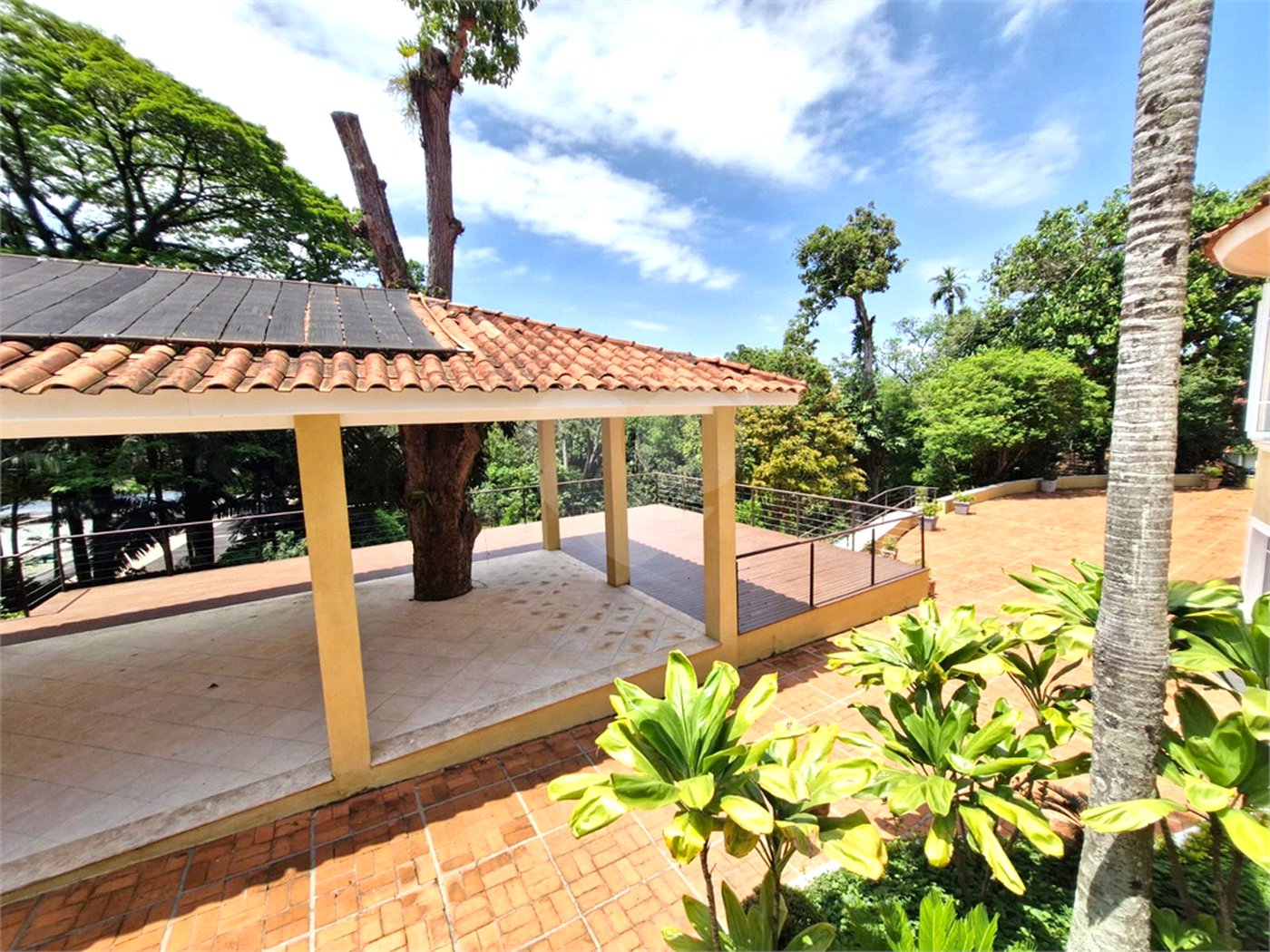 Casa à venda com 4 suítes no condomínio Chácara Flora, São Paulo - SP
