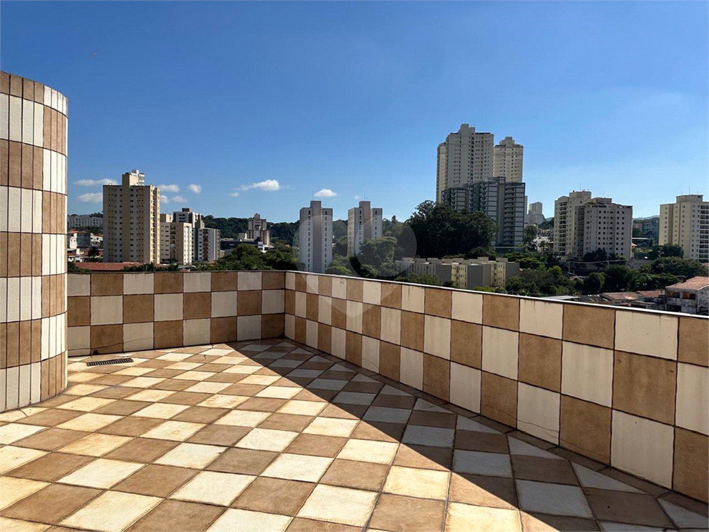 Sobrado à venda com 7 quartos, sendo 2 suítes,  em Lauzane Paulista, São Paulo, SP