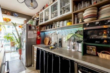 Apartamento à venda com 2 quartos, sendo 1 suíte,  em Vila Olímpia, São Paulo, SP