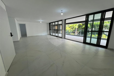 Apartamento à venda com 4 suítes em Sumaré, São Paulo, SP