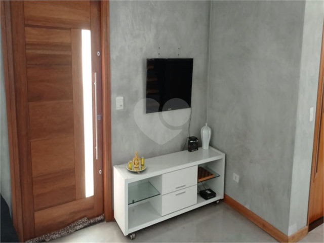 Sobrado à venda com 3 quartos, sendo 2 suítes,  em Vila Guilherme, São Paulo, SP