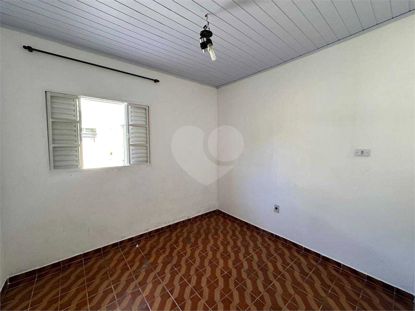 Casa à venda com 4 quartos, sendo 1 suíte,  em Jardim Náutico, Mogi das Cruzes, SP