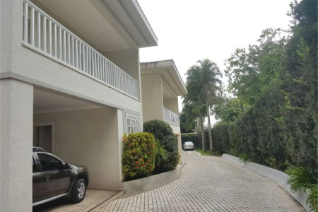 Casa à venda com 4 suítes no condomínio Vilaretto, São Paulo - SP