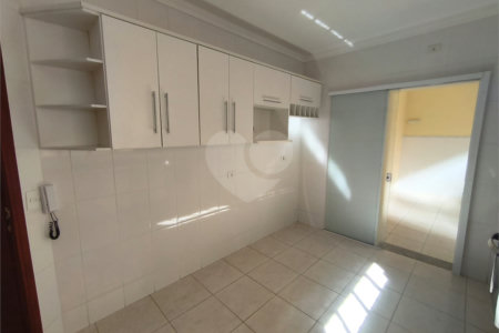 Casa à venda com 5 quartos, sendo 1 suíte,  em Jardim Colombo, Itapetininga, SP