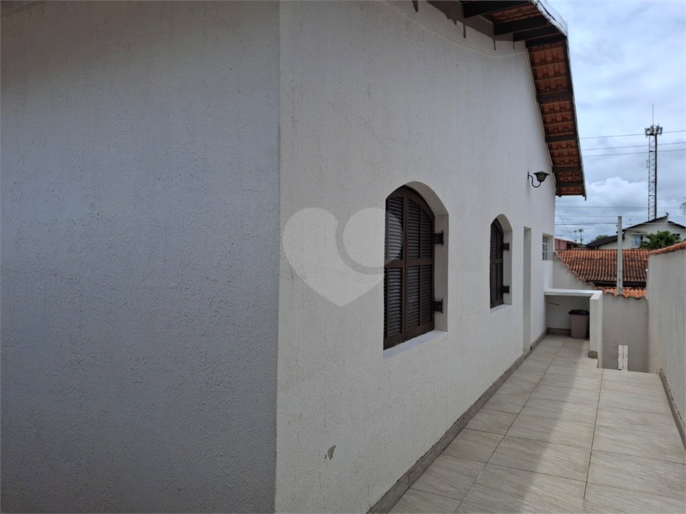 Casa à venda com 3 quartos, sendo 1 suíte,  em Vila Oliveira, Mogi das Cruzes, SP