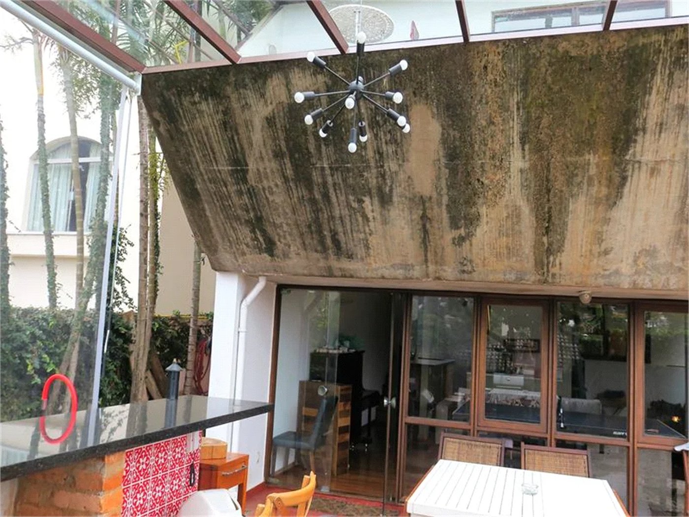 Casa à venda com 4 quartos, sendo 2 suítes,  em Jardim Leonor, São Paulo, SP