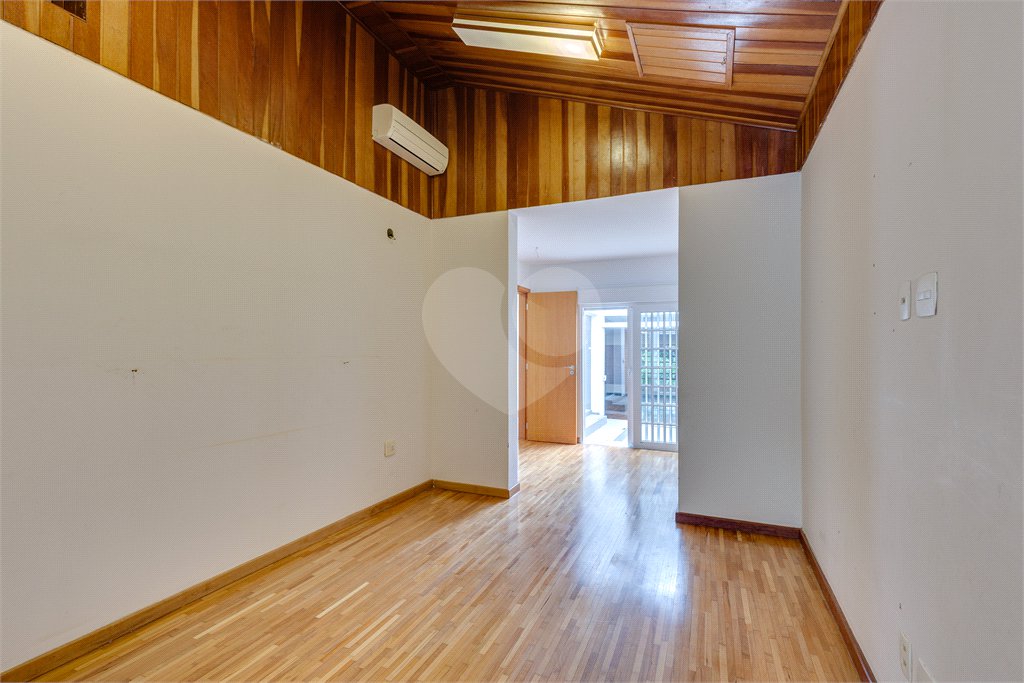 Sobrado à venda ou para alugar com 3 quartos, sendo 1 suíte, em Chácara Monte Alegre, São Paulo, SP