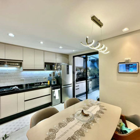 Casa à venda com 2 suítes no condomínio Gran Loft, Cotia - SP