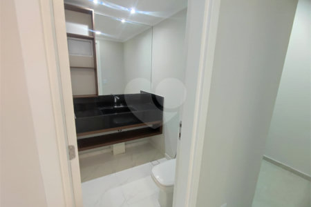 Apartamento à venda com 3 quartos, sendo 2 suítes,  em Jardim Arpoador, São Paulo, SP