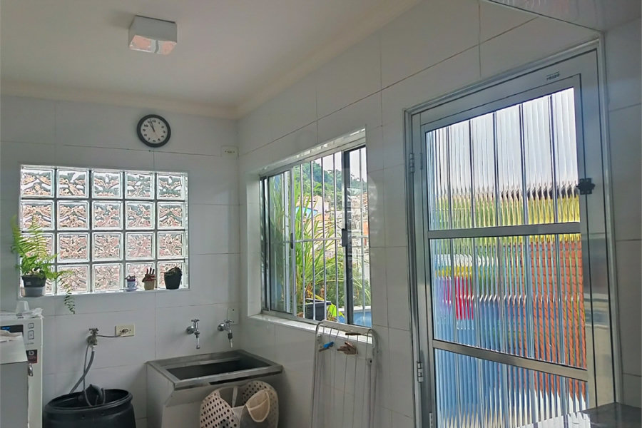 Sobrado à venda com 3 quartos, sendo 1 suíte, em Tremembé, São Paulo, SP