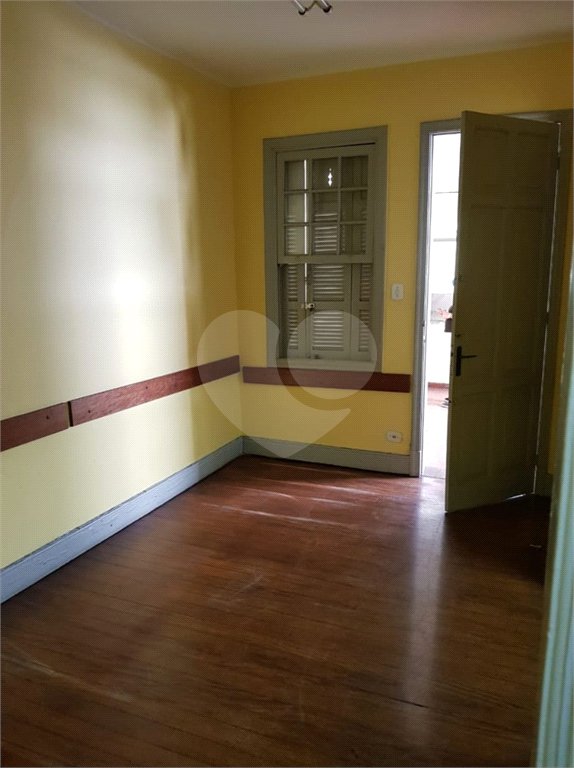 Sobrado à venda com 3 quartos em Jardim Paulista, São Paulo, SP