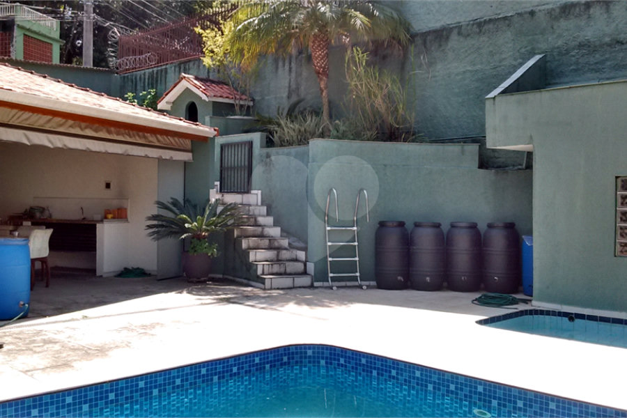 Casa à venda com 5 quartos, sendo 2 suítes, em Horto Florestal, São Paulo, SP