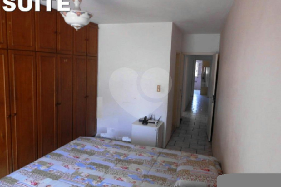 Sobrado à venda com 3 quartos, sendo 1 suíte, em Tremembé, São Paulo, SP