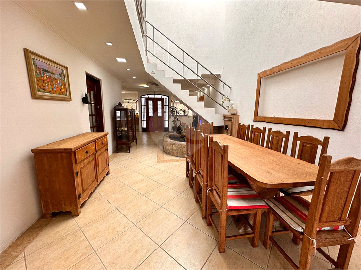 Casa à venda com 5 quartos, sendo 3 suítes, no condomínio Jd Itatinga, São Paulo - SP