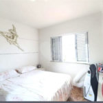 Sobrado à venda com 3 quartos, sendo 1 suíte,  em Vila Constança, São Paulo, SP
