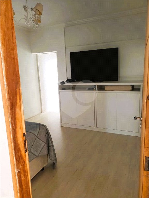 Sobrado à venda com 5 quartos, sendo 3 suítes, em Campos de Atibaia, Atibaia, SP