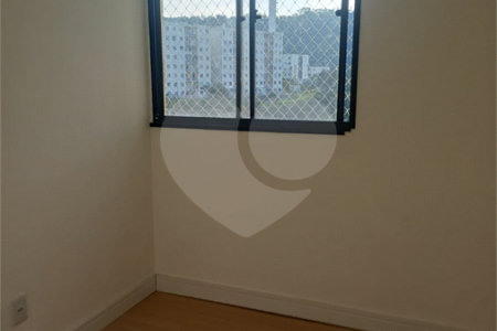 Apartamento à venda com 2 quartos em Lageado, Cotia, SP