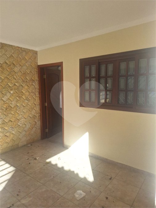 Casa à venda com 4 quartos em Vila Irmãos Arnoni, São Paulo, SP